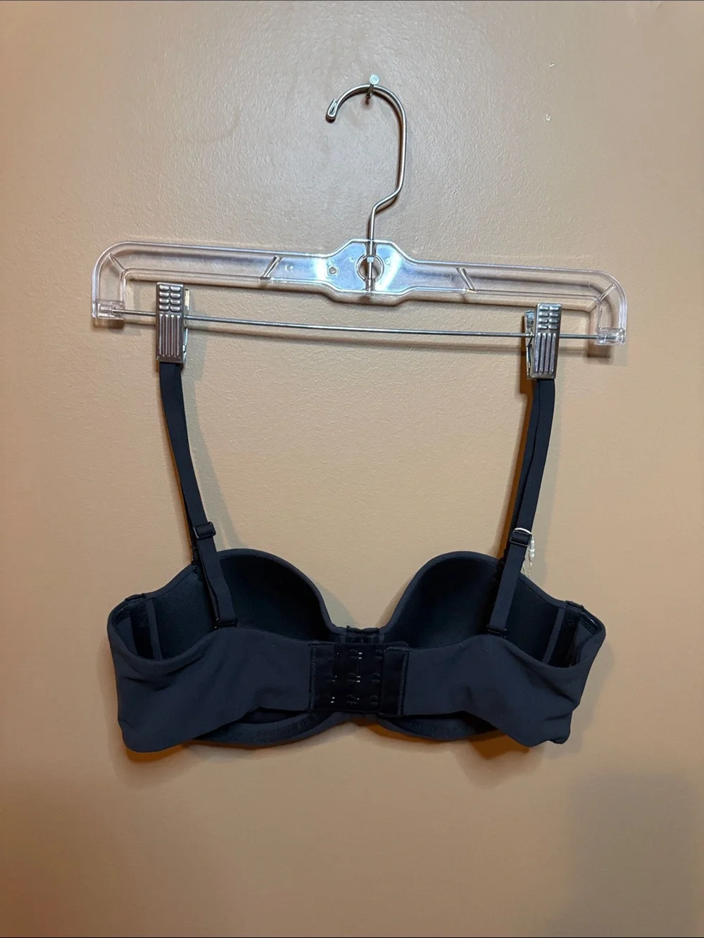 Skims fits everybody strapless bra - Picture 3 of 4